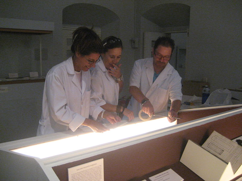 /WAREX/authoring/SistemaArchivistico/JuntaExtremaduraSA/ArchivosHistoricoProvincialesSA/ArchivosHistoricoProvincialesCC/actividadesydifusion/exposicionestemporales/guardianes/montaje2010/6.jpg